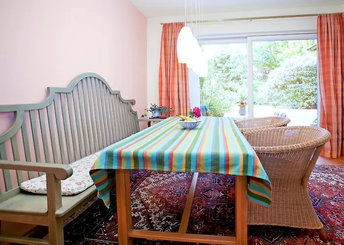 Im Garten - Haus Daniela