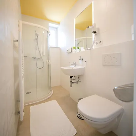 Im Garten - Haus Daniela 아파트 그라츠